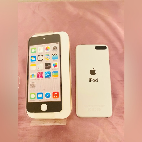 Apple iPod Touch 5th Generation - Picture 4 of 6